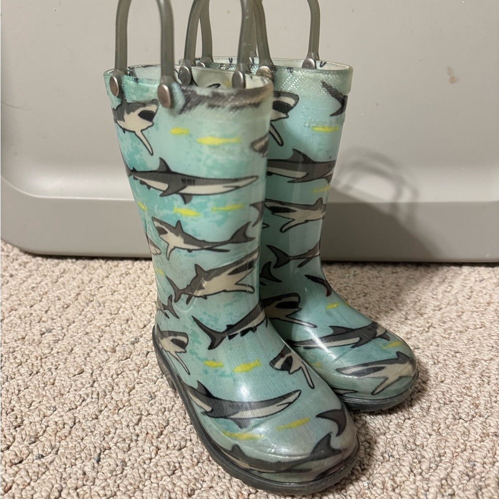 Western Chief Blue and Gray Shark Rain & Snow Boots Waterproof Design